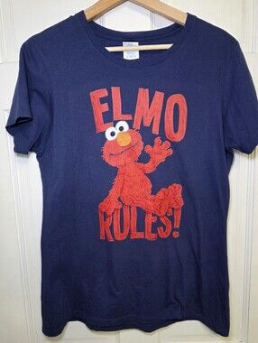 Elmo Rules Classic 100% Cotton Short Sleeve t-shirt- Women's Size Lg